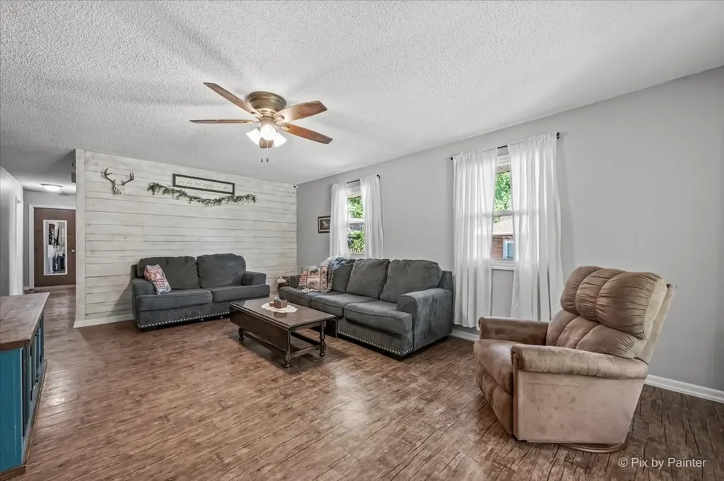 321 Ingleside Avenue Aurora IL 60506