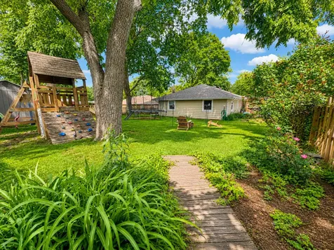 321 Ingleside Avenue Aurora IL 60506
