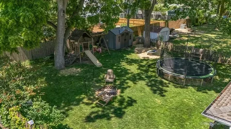 321 Ingleside Avenue Aurora IL 60506