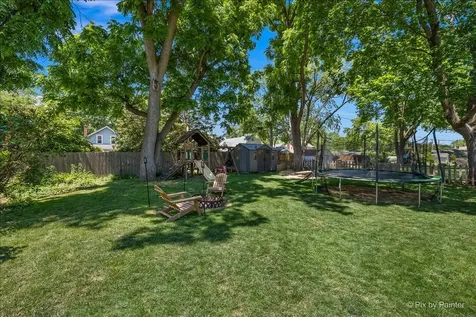 321 Ingleside Avenue Aurora IL 60506