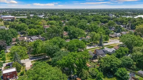 321 Ingleside Avenue Aurora IL 60506
