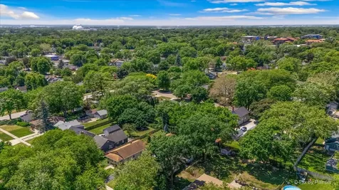 321 Ingleside Avenue Aurora IL 60506