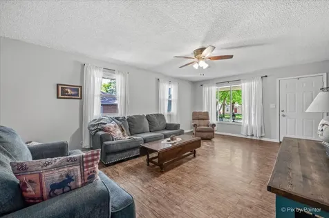 321 Ingleside Avenue Aurora IL 60506