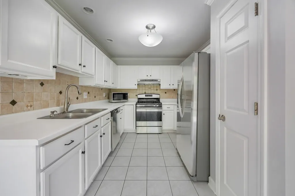 2910 Belle Lane Schaumburg IL 60193