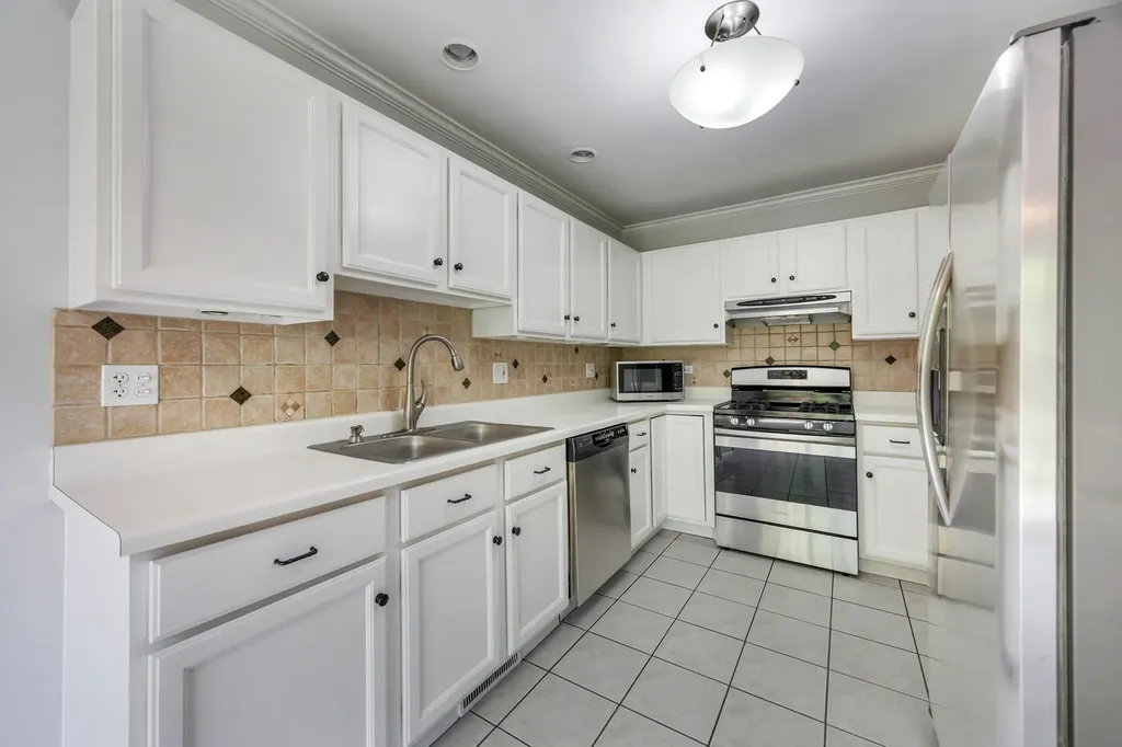 2910 Belle Lane Schaumburg IL 60193