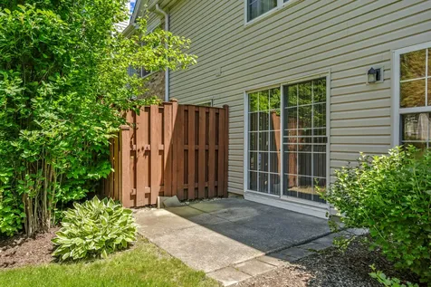 2910 Belle Lane Schaumburg IL 60193