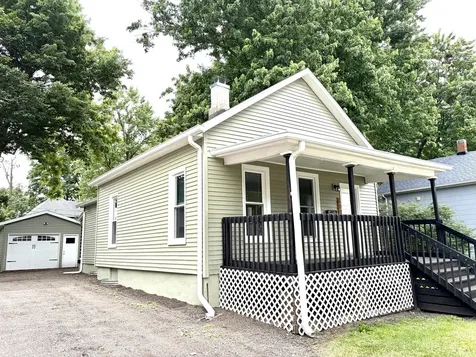 809 Douglas Street Bloomington IL 61701