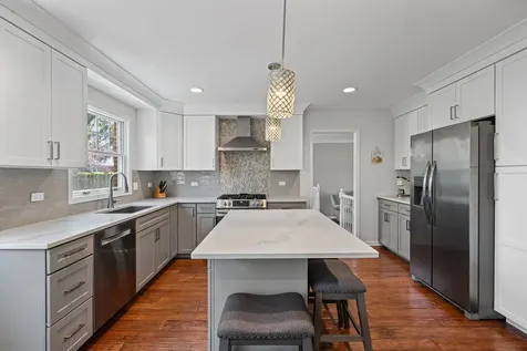 627 South Patton Avenue Arlington Heights IL 60005