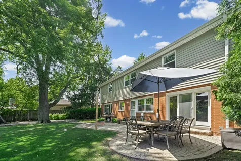627 South Patton Avenue Arlington Heights IL 60005