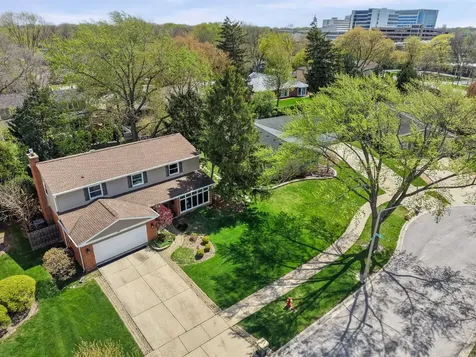 627 South Patton Avenue Arlington Heights IL 60005