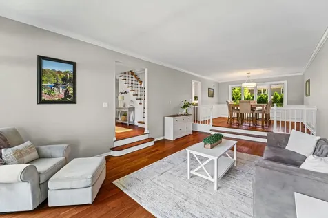 627 South Patton Avenue Arlington Heights IL 60005