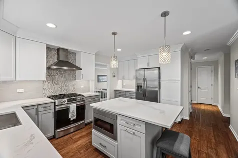 627 South Patton Avenue Arlington Heights IL 60005