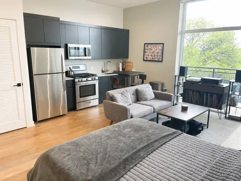4513 North Clark Street Chicago IL 60640