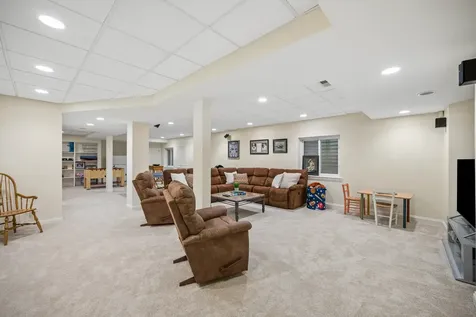 1534 Constitution Drive Glenview IL 60026
