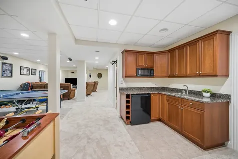 1534 Constitution Drive Glenview IL 60026