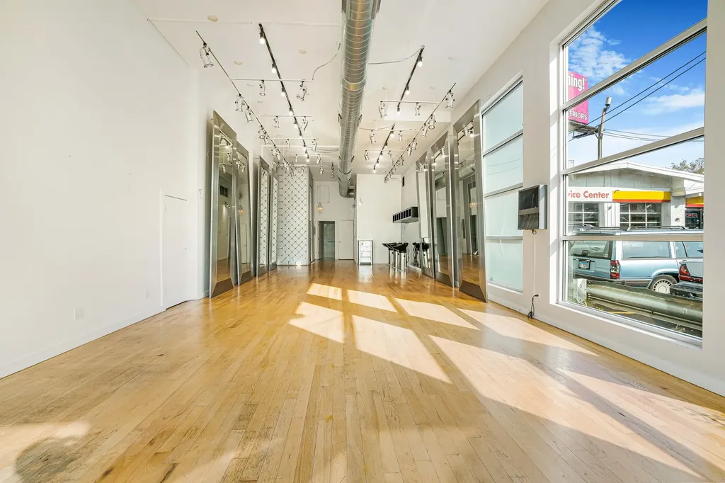 1412 West Division Street Chicago IL 60642