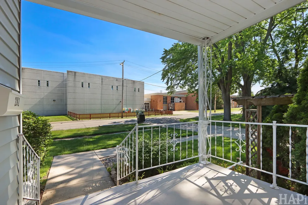 281 Chestnut Street Antioch IL 60002
