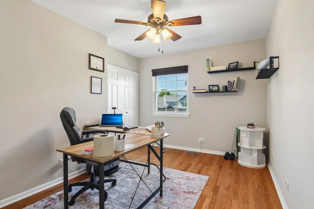 3880 Thornberry Way Lake In The Hills IL 60156