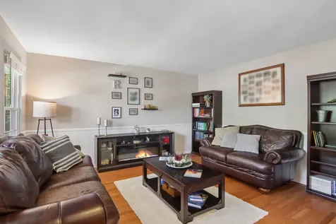 3880 Thornberry Way Lake In The Hills IL 60156
