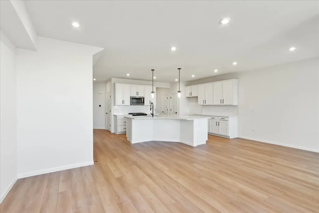 716 Switchgrass Way Bolingbrook IL 60490