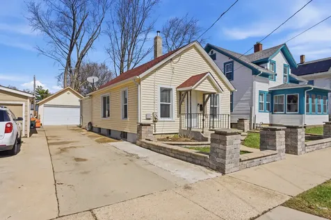 810 Superior Street Aurora IL 60505