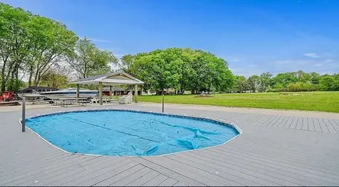 2912 Woodlawn Road Sterling IL 61081