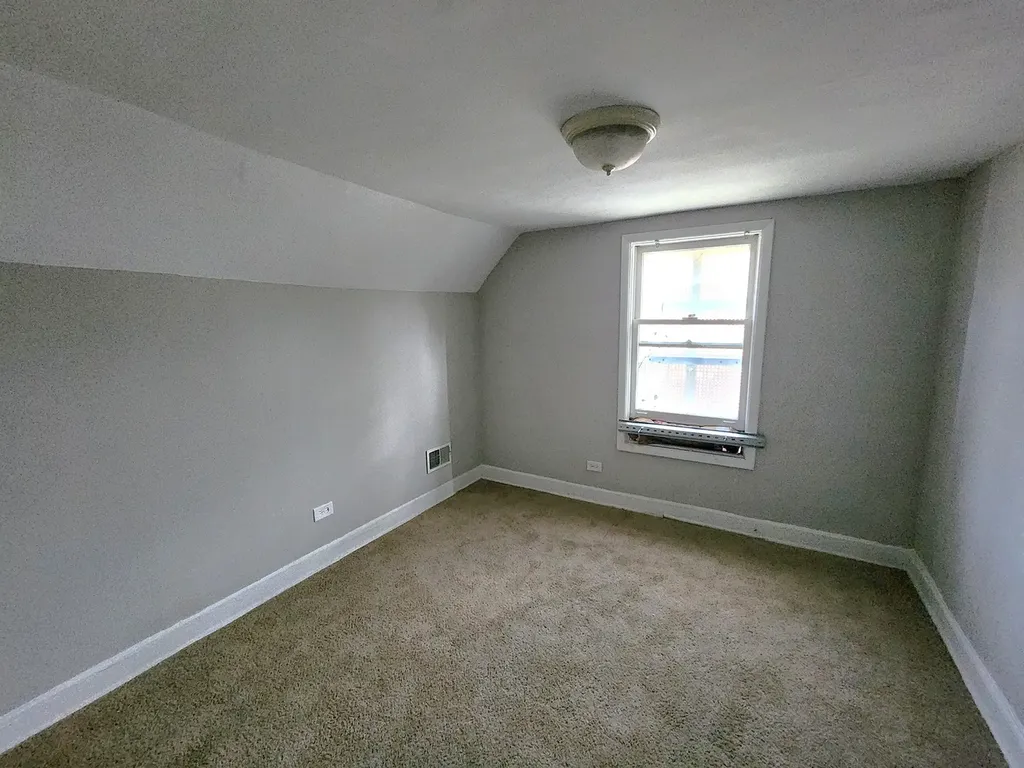 7403 South Dante Avenue Chicago IL 60619
