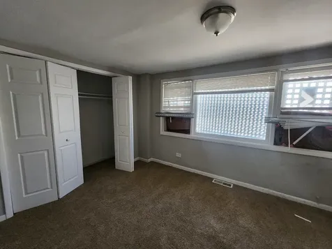 7403 South Dante Avenue Chicago IL 60619