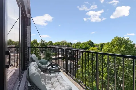 2024 West Irving Park Road Chicago IL 60618