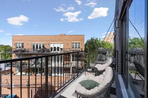 2024 West Irving Park Road Chicago IL 60618