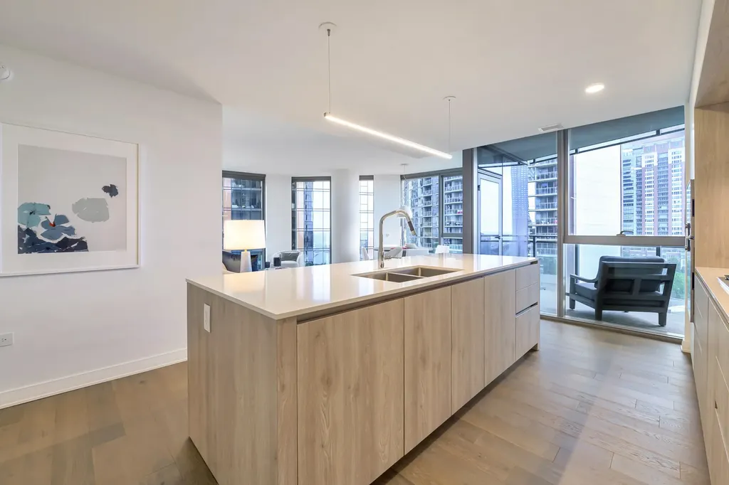 211 North Harbor Drive Chicago IL 60601