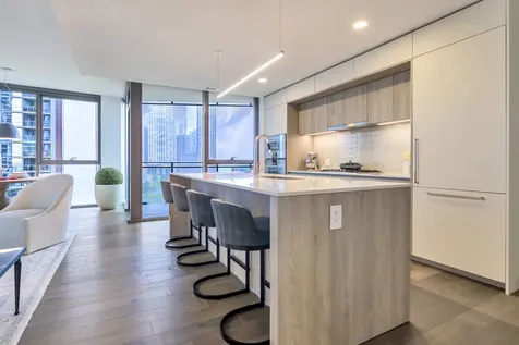 211 North Harbor Drive Chicago IL 60601