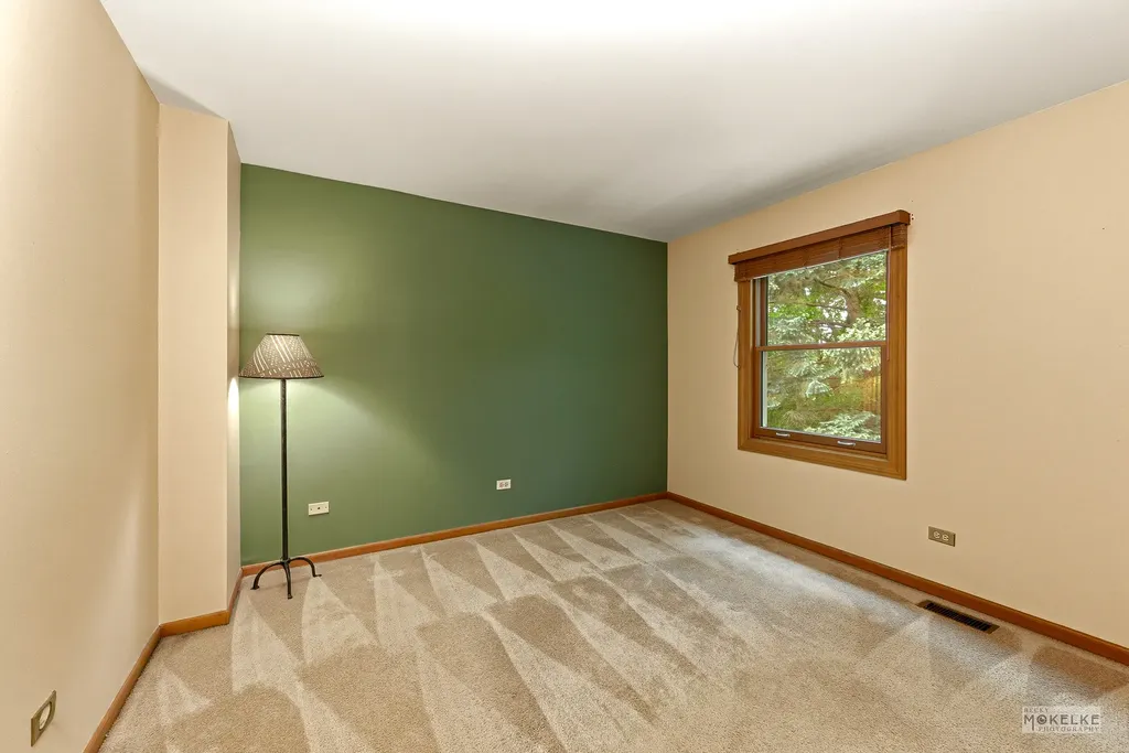 2340 Ridgewood Road Lisle IL 60532