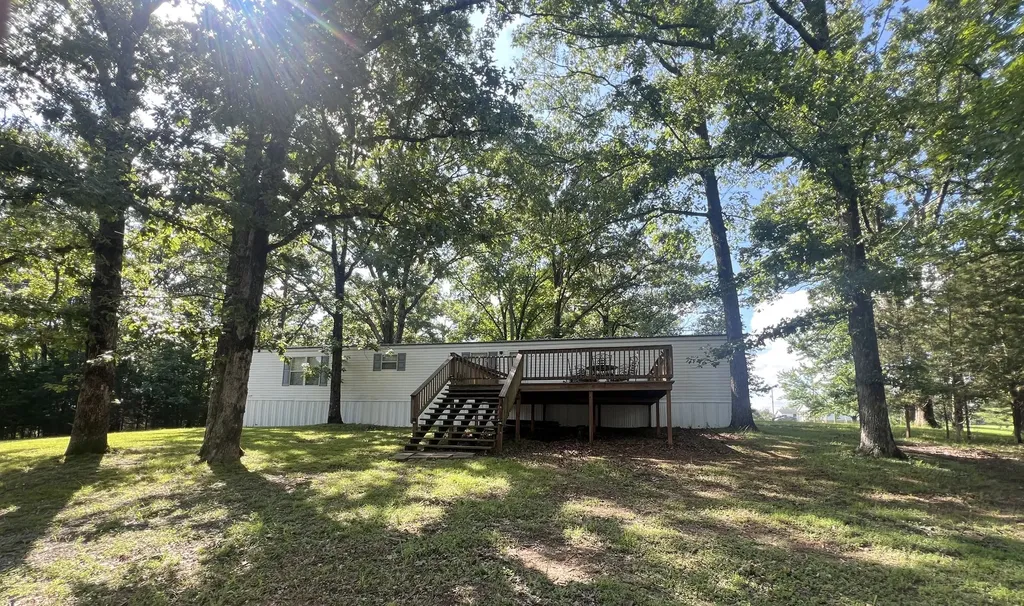 395 Arrowhead Drive Goreville IL 62939