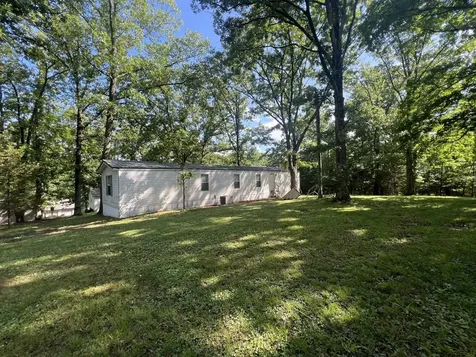 395 Arrowhead Drive Goreville IL 62939