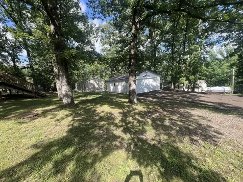 395 Arrowhead Drive Goreville IL 62939