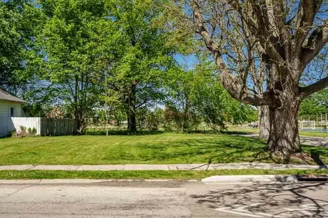 801 18TH Street Rockford IL 61104
