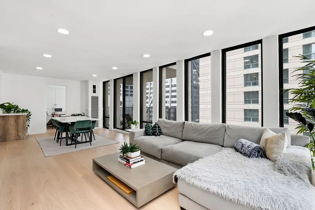 200 East Delaware Place Chicago IL 60611