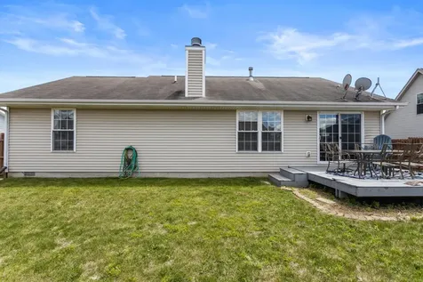 602 Wingstem Drive St. Joseph IL 61873