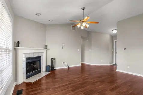 602 Wingstem Drive St. Joseph IL 61873