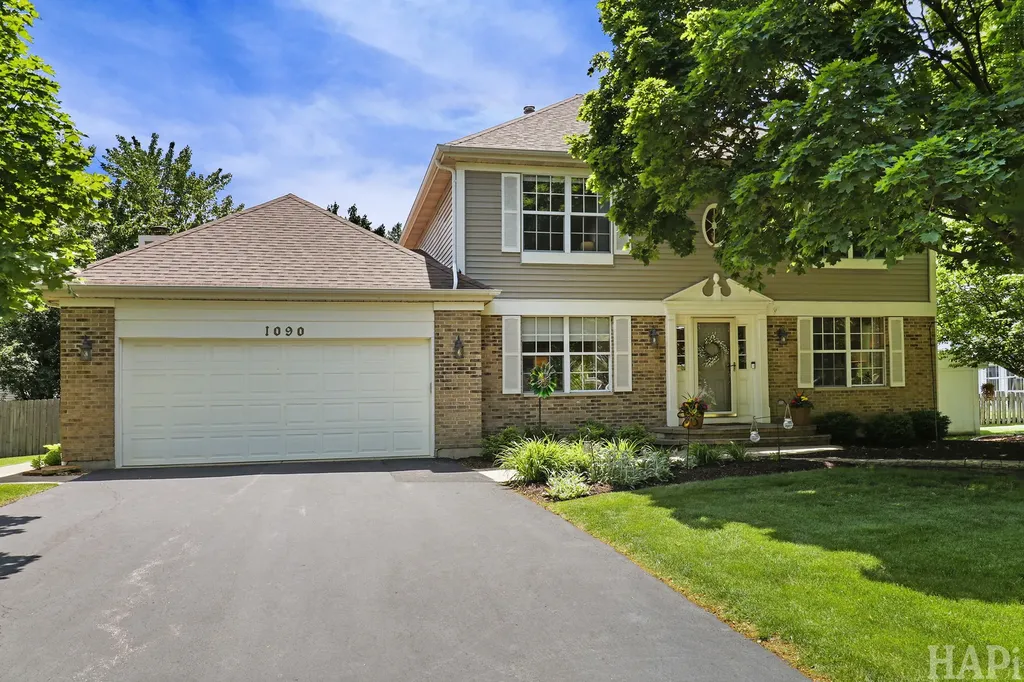 1090 Winding Glen Court Carol Stream IL 60188