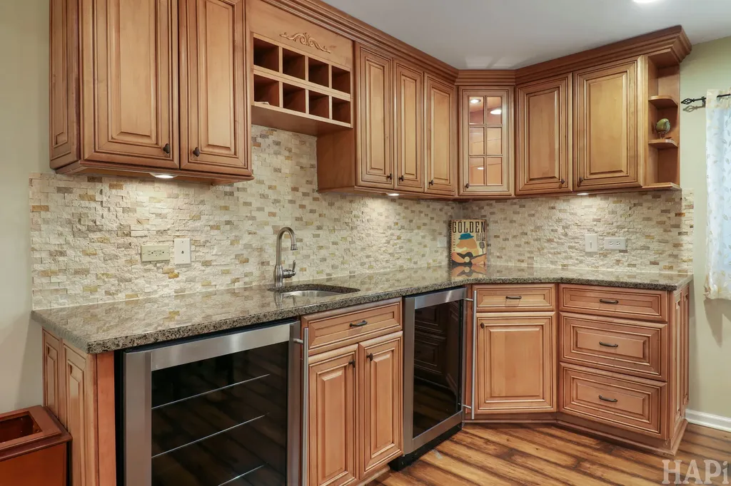 1090 Winding Glen Court Carol Stream IL 60188