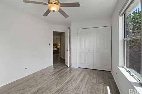 1090 Winding Glen Court Carol Stream IL 60188