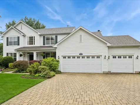 260 Summerdale Lane Algonquin IL 60102