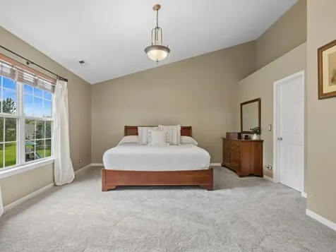 260 Summerdale Lane Algonquin IL 60102