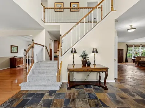 260 Summerdale Lane Algonquin IL 60102