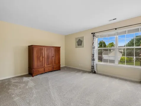 260 Summerdale Lane Algonquin IL 60102