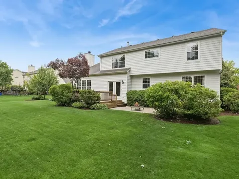 260 Summerdale Lane Algonquin IL 60102