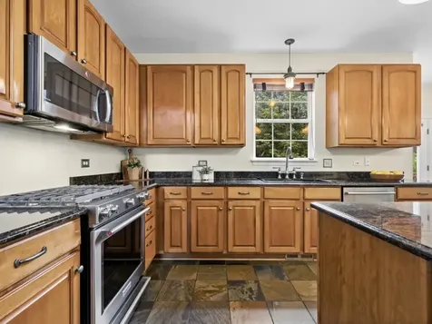 260 Summerdale Lane Algonquin IL 60102