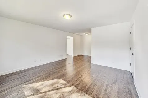 6000 North Winthrop Avenue Chicago IL 60660